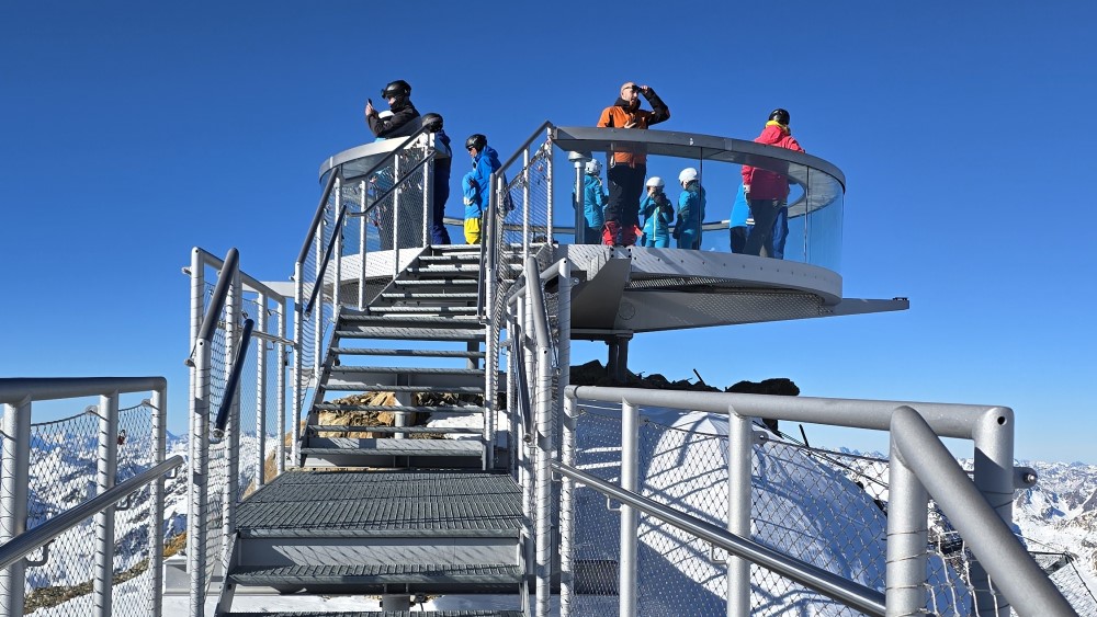 Hotspot Panoramaplatform op 3.440 meter.